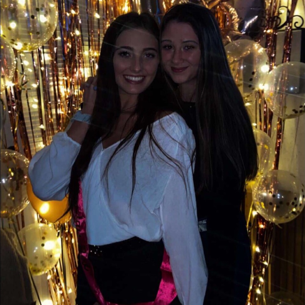 Meet your Posher, Ali